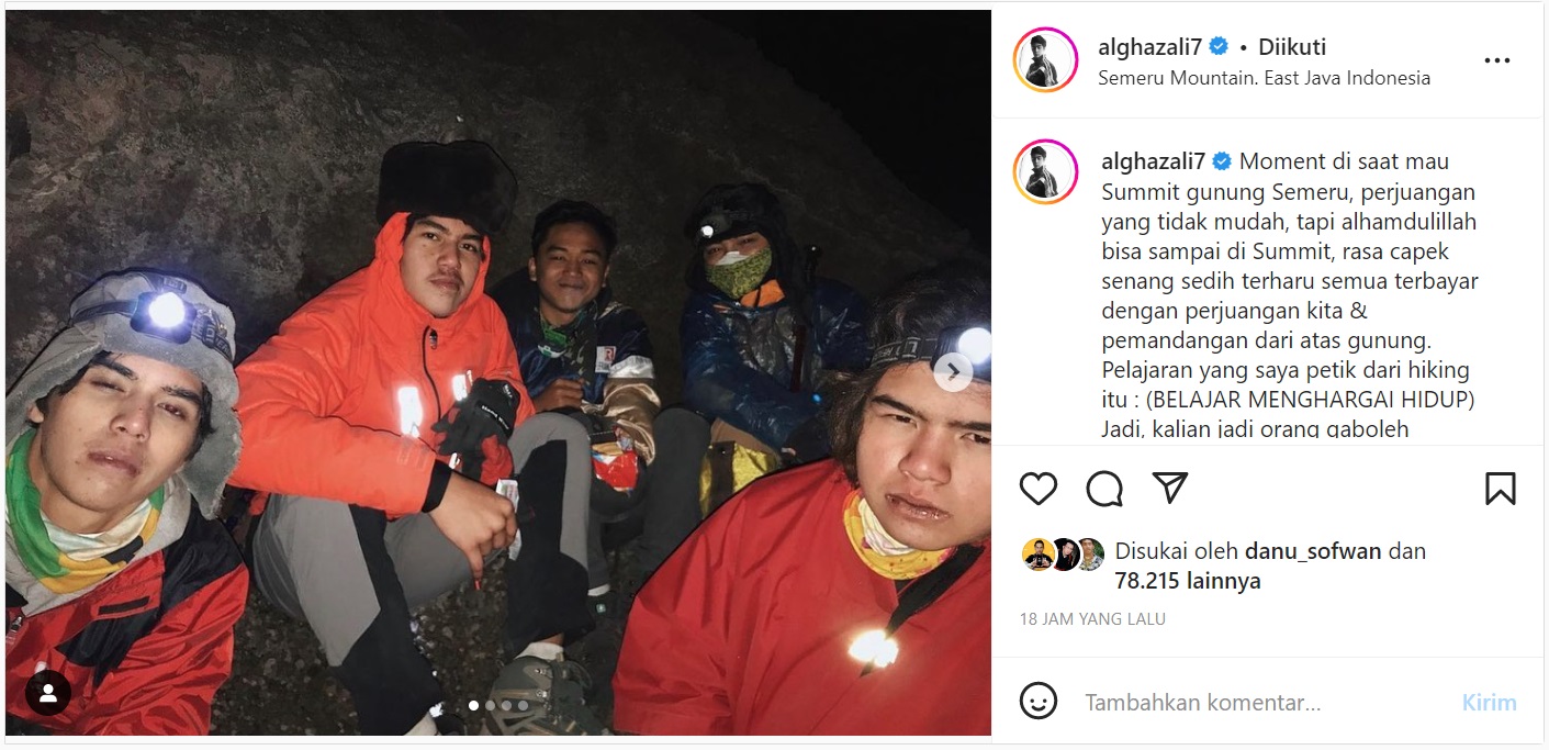 Taklukkan Semeru, Al Ghazali Petik Pelajaran dari Hiking Bareng El Rumi dan Dul Jaelani