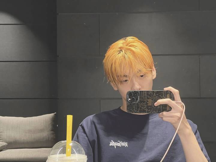 Super Slay Dengan Rambut Orange