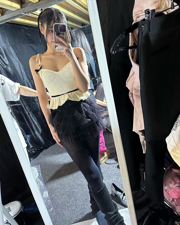 Fashion Beda Jennie