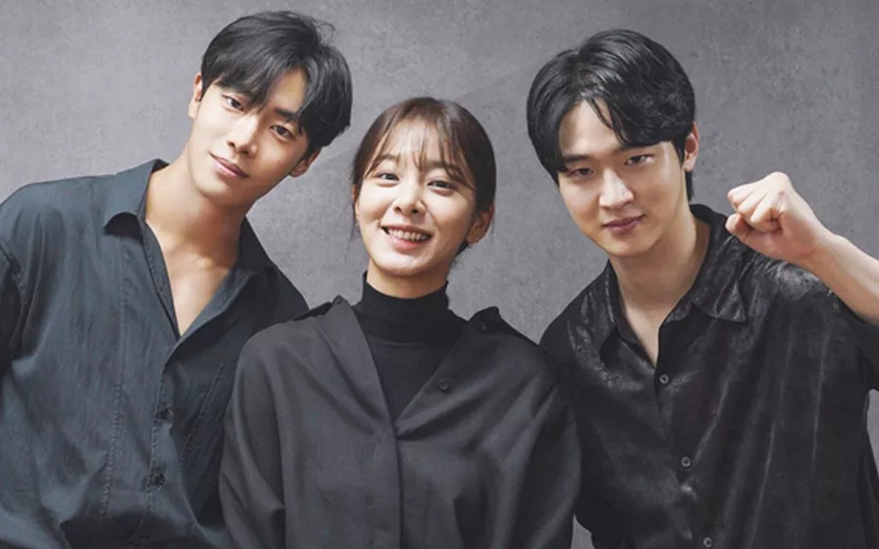 Seol In Ah-Jang Dong Yoon Cs Pamer Chemistry Apik di Pembacaaan Naskah Drama 'Oasis'