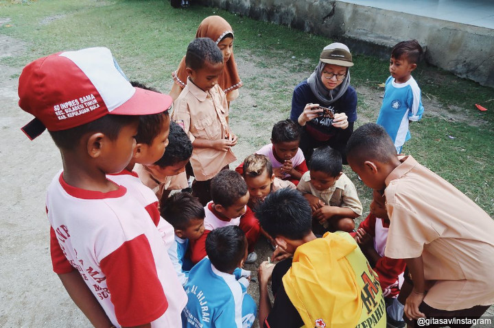 Keseruan Bersama Anak-anak Sula