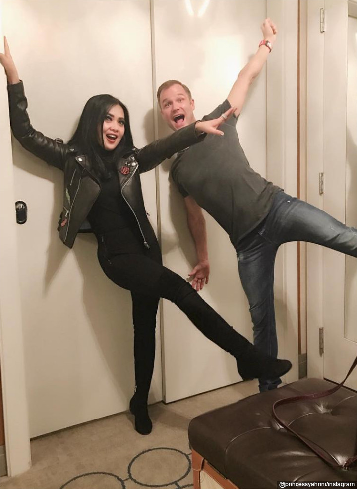 Bestie dengan Dash Berlin