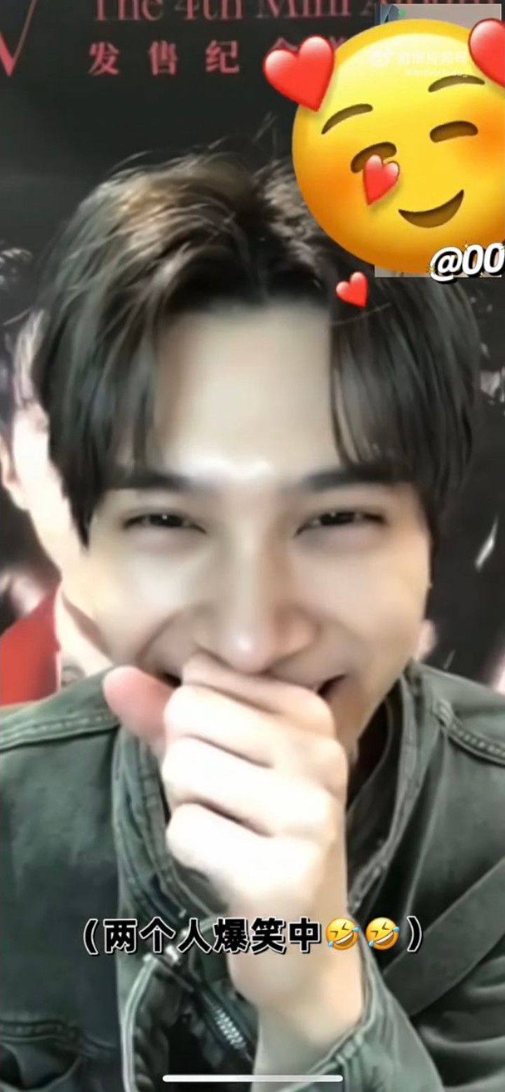 Hendery WayV Nggak Ada Takut-takutnya Bercanda Soal Situasi SM Entertainment di Fansign