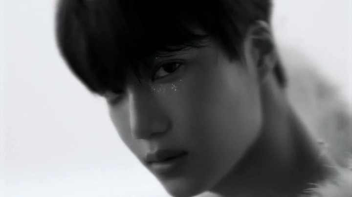 Teaser Comeback Kai EXO Bikin Heboh, Visual Ingatkan ke Era Debut