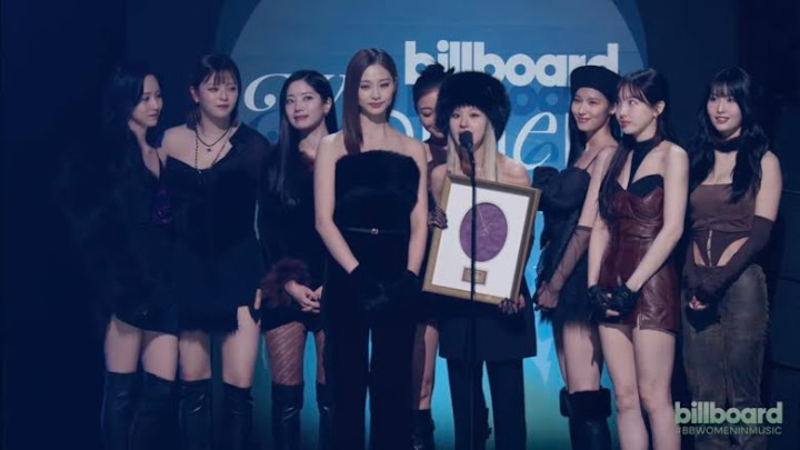 TWICE Dapat Pengakuan Cinta Artis Lain Saat Hadiri Billboard Women In Music 2023