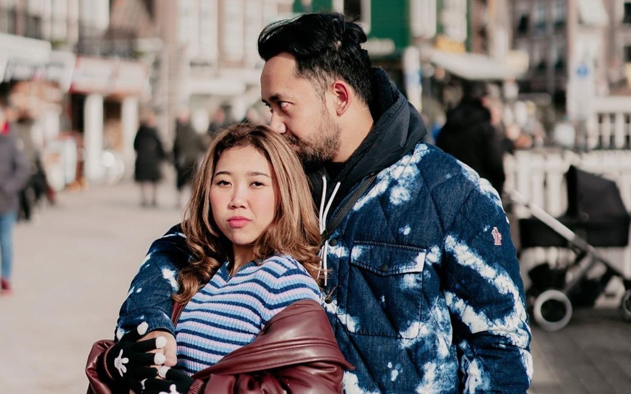 Kiky Saputri Honeymoon ke Lokasi Syuting 'CLOY', Girang Perdana Rasakan Salju