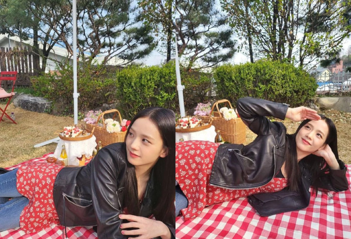 Jisoo BLACKPINK dan Park Myung Soo Adu Skill Fotografi, Chemistry Lucu Bikin Nagih