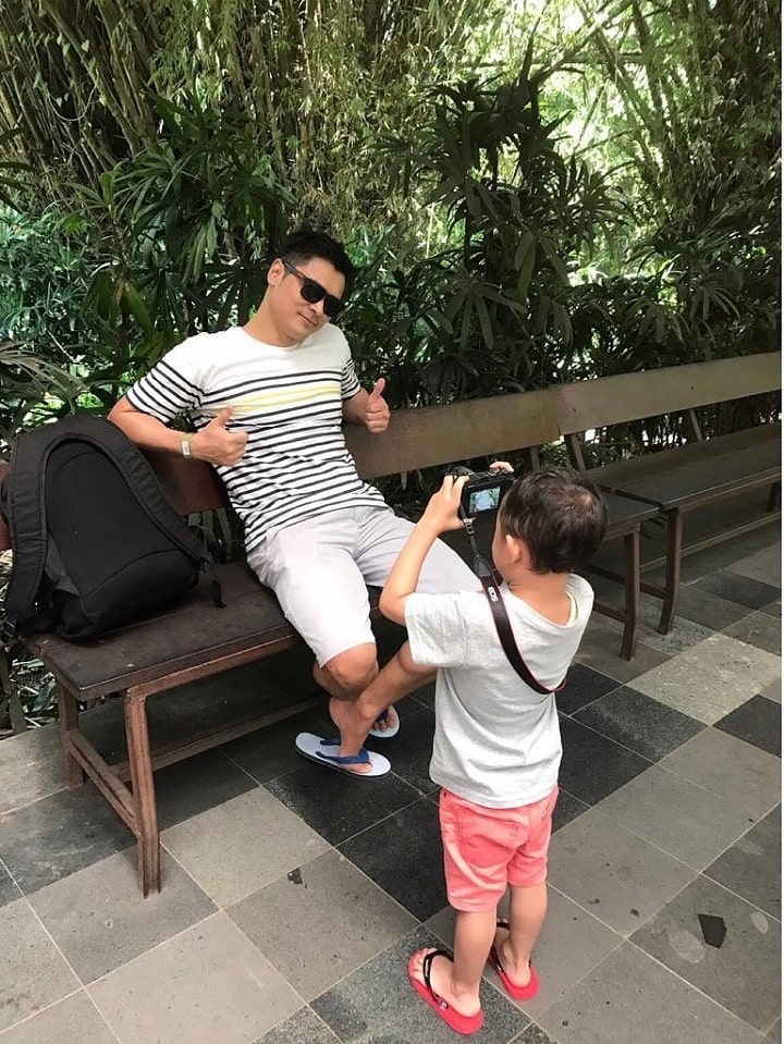Tingkah Kocak Like Father Like Son