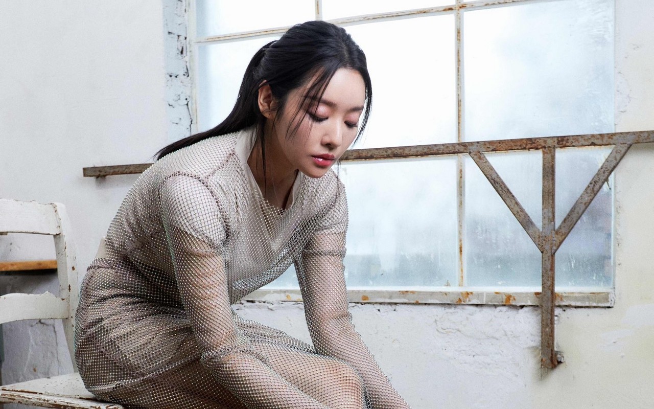 Cha Joo Young 'The Glory' Ungkap Rahasia Di Balik Penampilan Klasik Nan Elegannya
