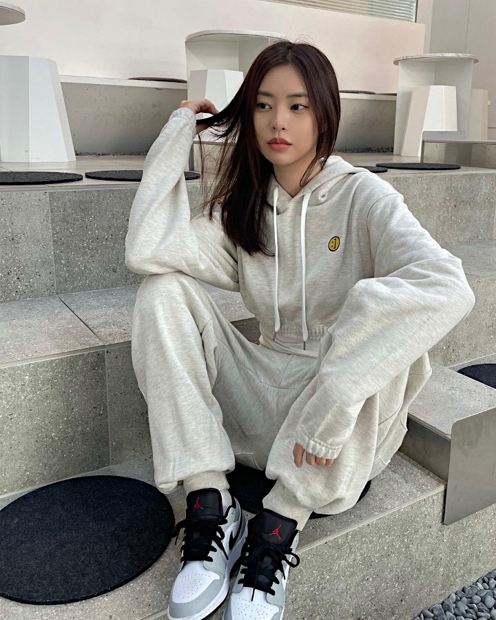 On Point dengan OOTD Plain