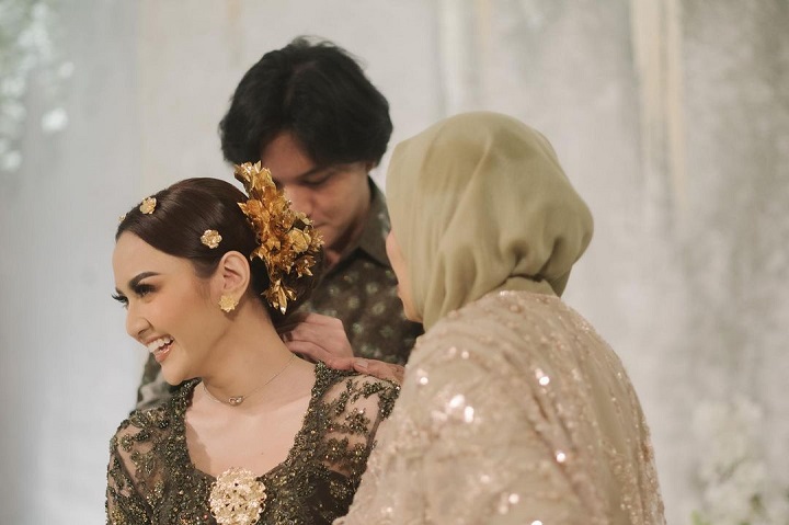 Hadiah Kalung