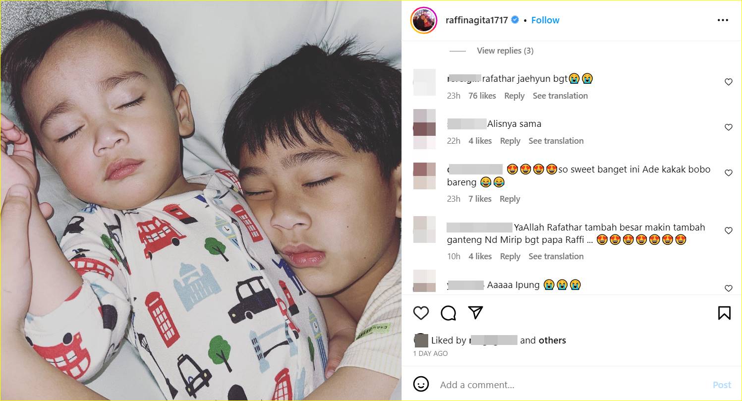 alis Rafathar dan Rayyanza dibilang kembar satu sama lain