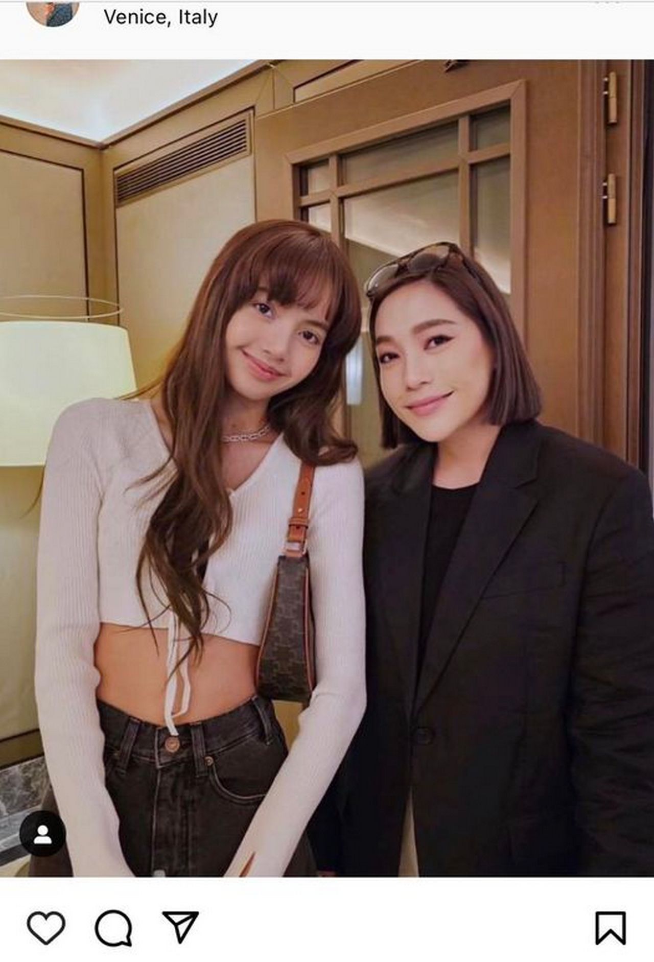 Disambut Keramaian Tiba Di Venesia, Lisa Bakal Hadiri Acara BVLGARI Bareng Zendaya