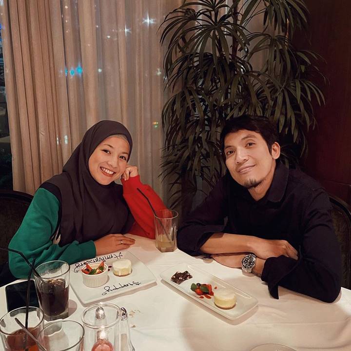 Habiskan Banyak Momen Romantis