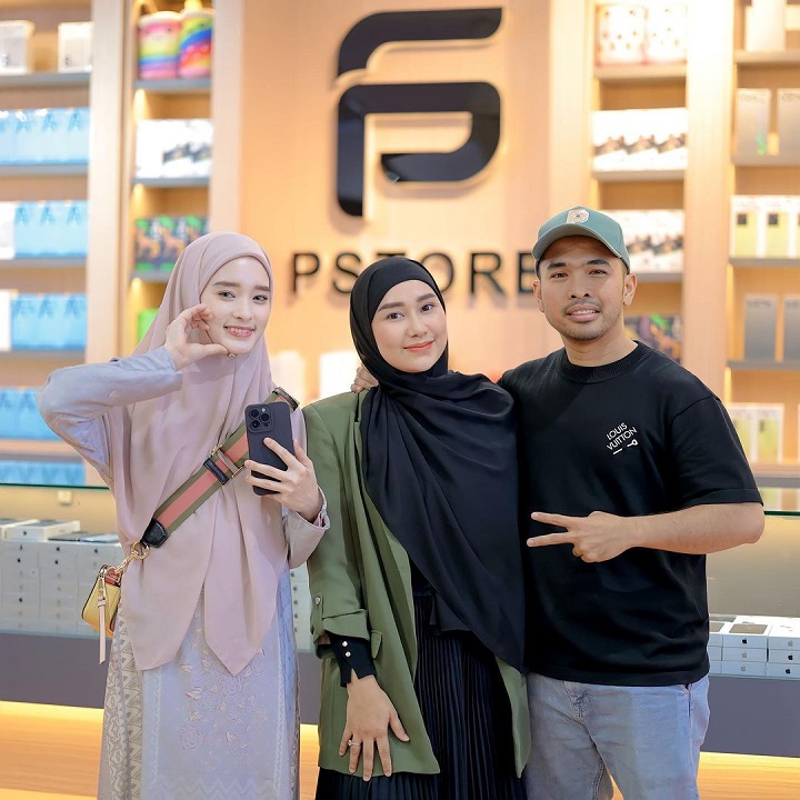 Kerjasama Dengan PST0RE