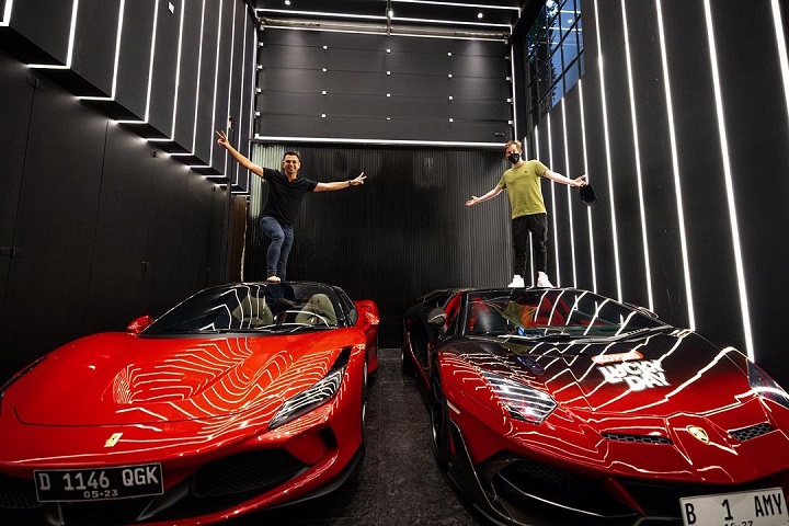 Lihat Koleksi Mobil Sport