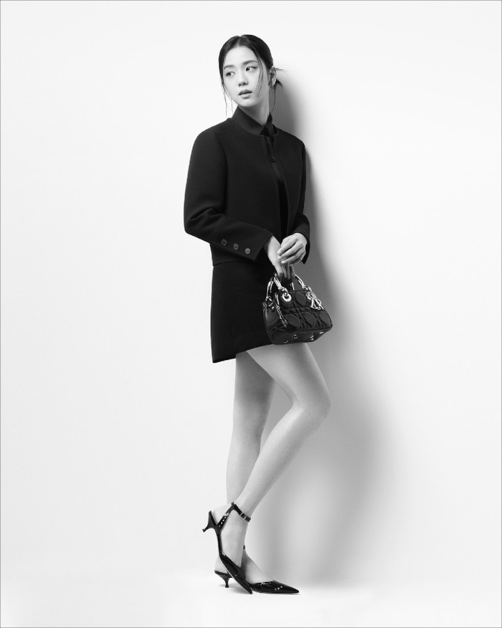 Jisoo BLACKPINK Pimpin Kampanye Baru, Kecocokan Sebagai Duta Global Dior Diperbincangkan