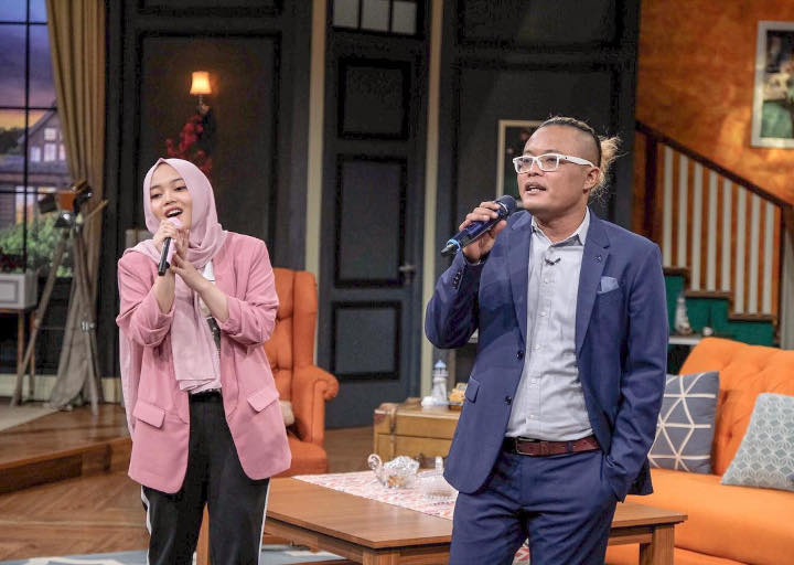 Putri Delina