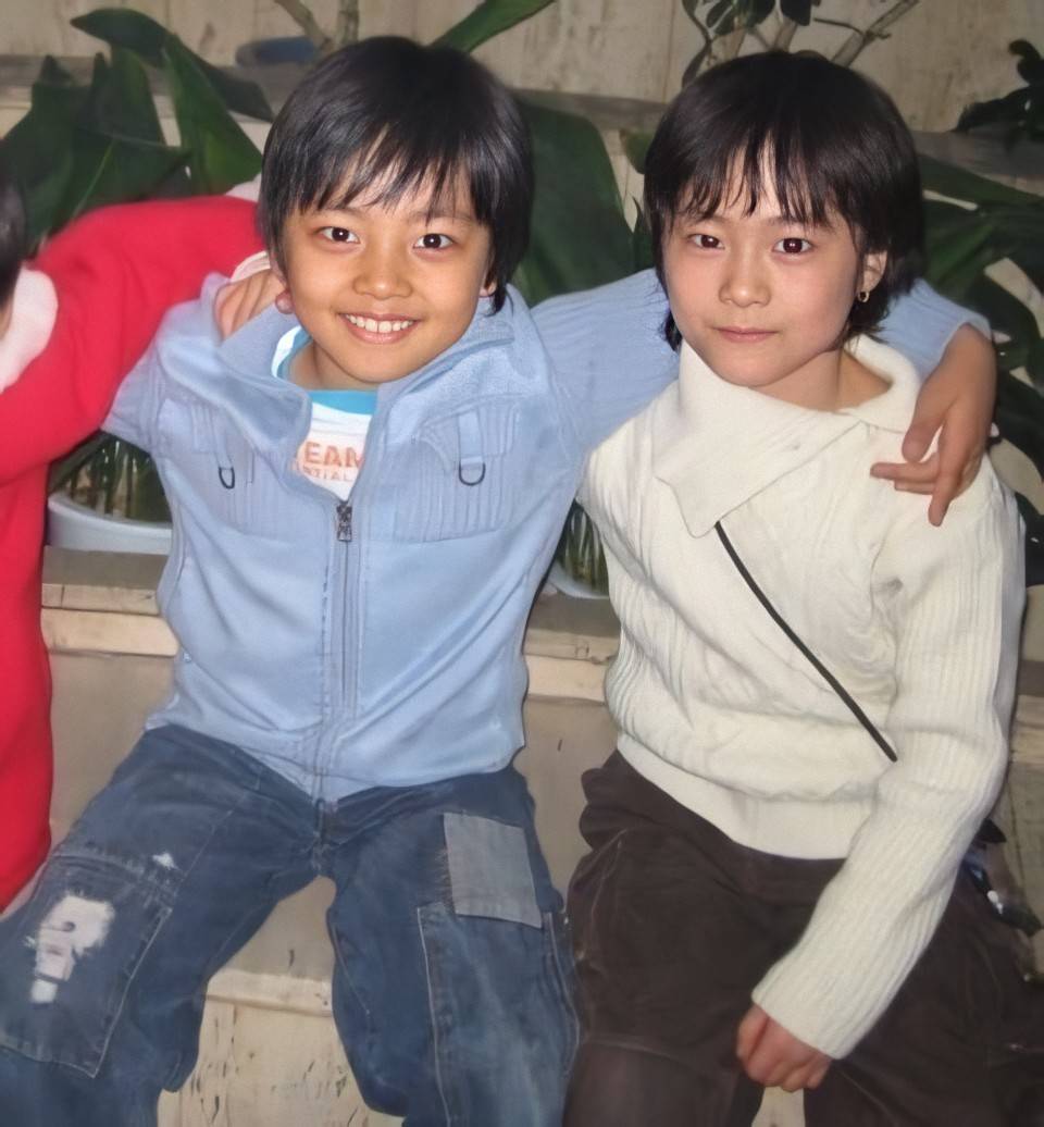 kedekatan Yeo Jin Goo dan Moonbin ASTRO ketika kecil