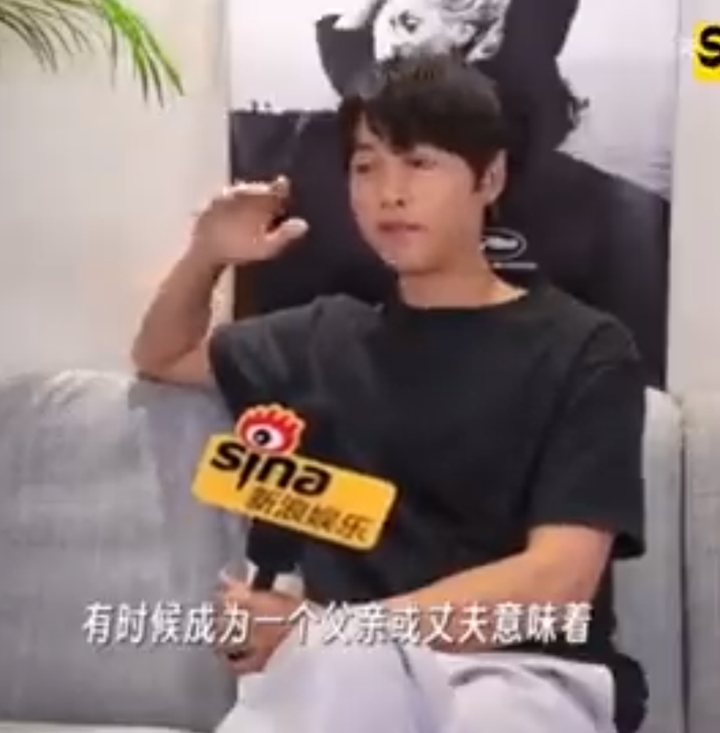 Perkataan Song Joong Ki Soal Jadi Ayah Bisa Kehilangan Kerja Tuai Kontroversi