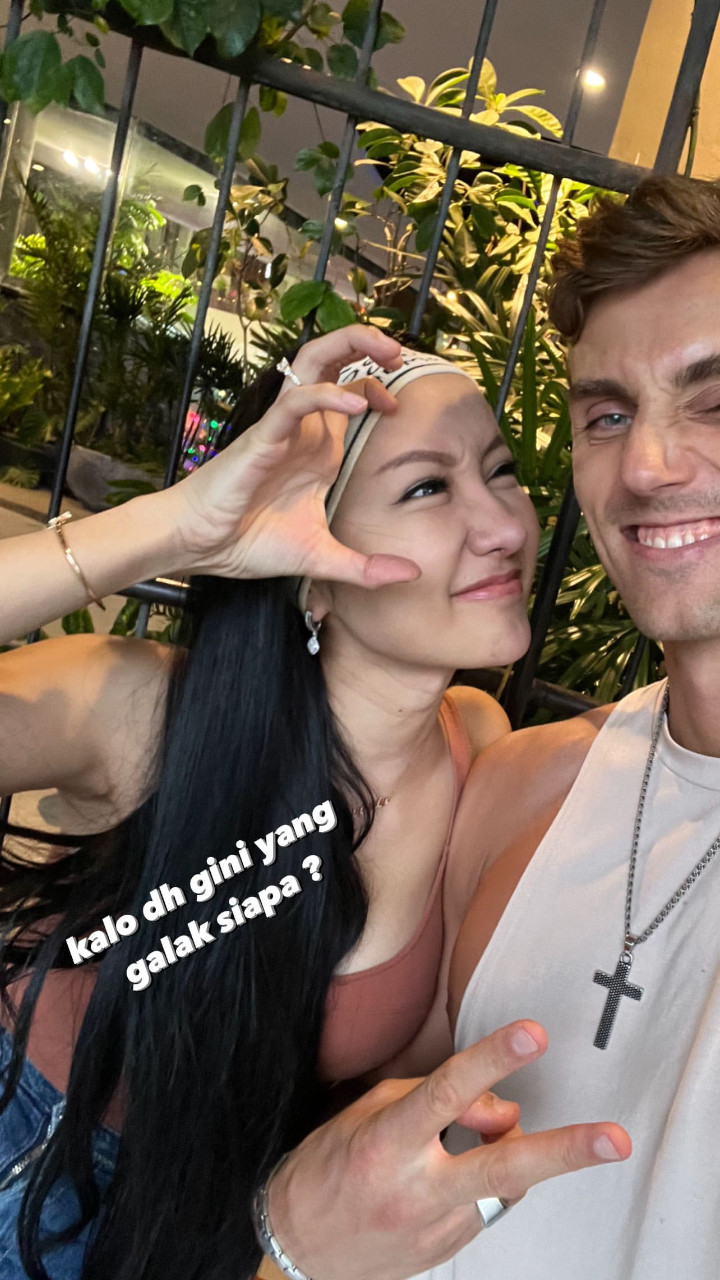 Selfie Kiyowo