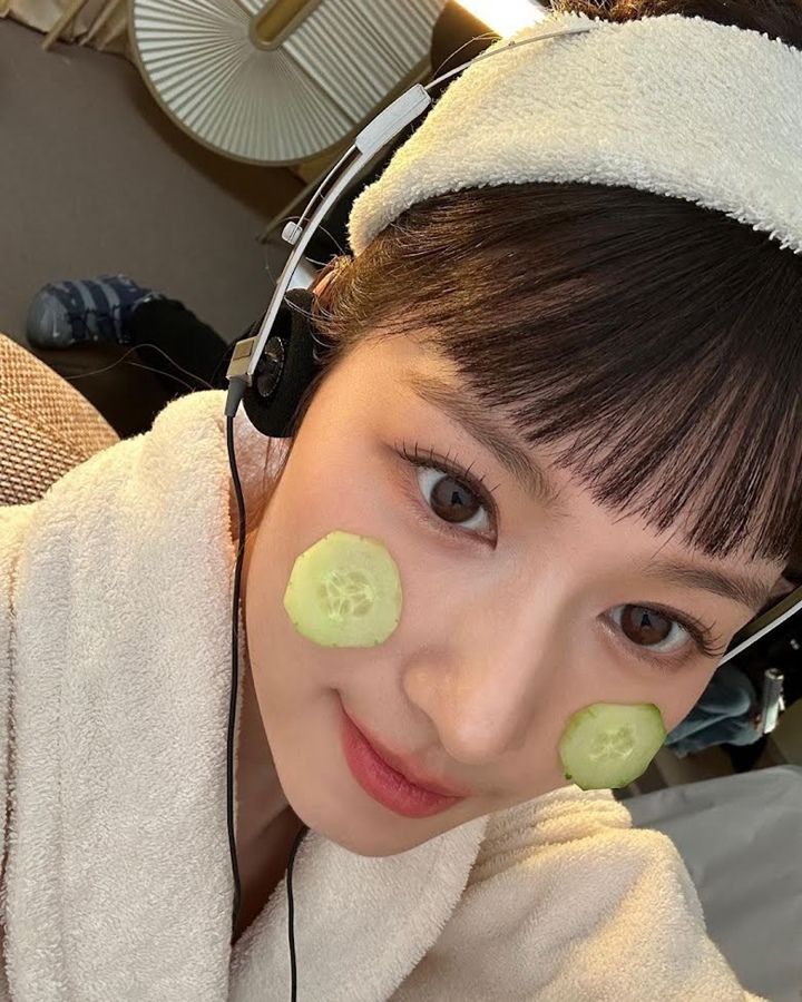 Momo TWICE Tulis Komentar Menjurus Soal Mentimun di Postingan Sana?