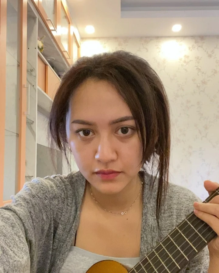 Sambil Gitaran