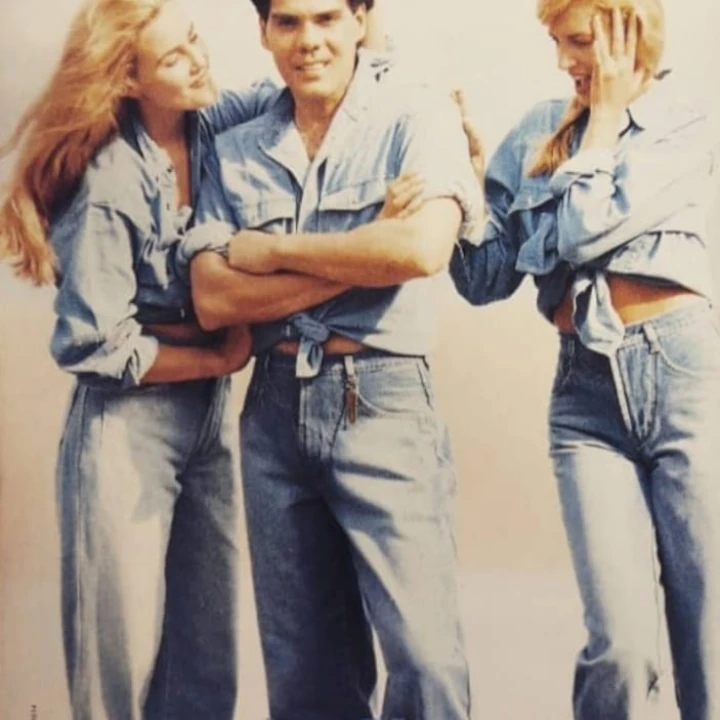 Kenakan Jeans
