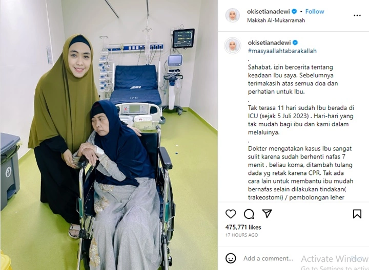 Ibu Ria Ricis Sempat Koma dan Henti Napas, Oki Setiana Dewi Menangis Depan Ka\'bah