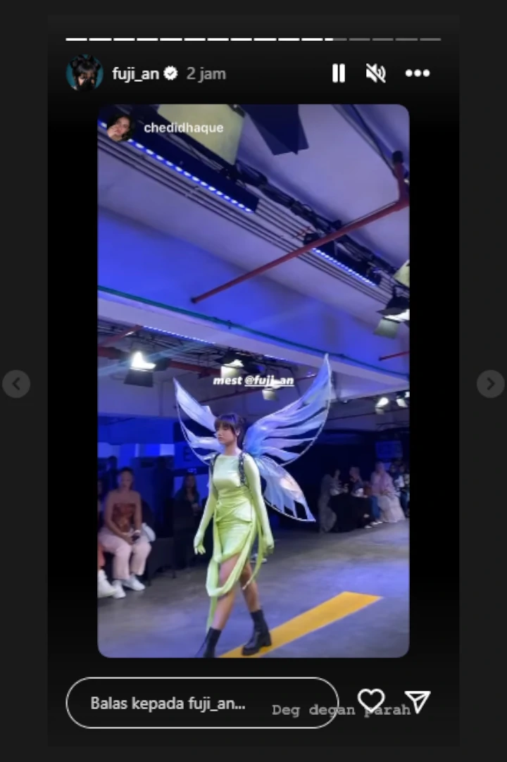Jadi Model Catwalk, Fuji An Tampil Kece Bak Tinker Bell  Jadi Model Catwalk, Fuji An Tampil Kece Bak Tinker Bell