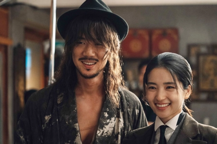 Chemistry Kim Tae Ri & Yoo Yeon Seok di \'Mr. Sunshine\' Jadi Perbincangan
