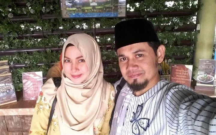 Puput Melati dan Ustaz Guntur Bumi 