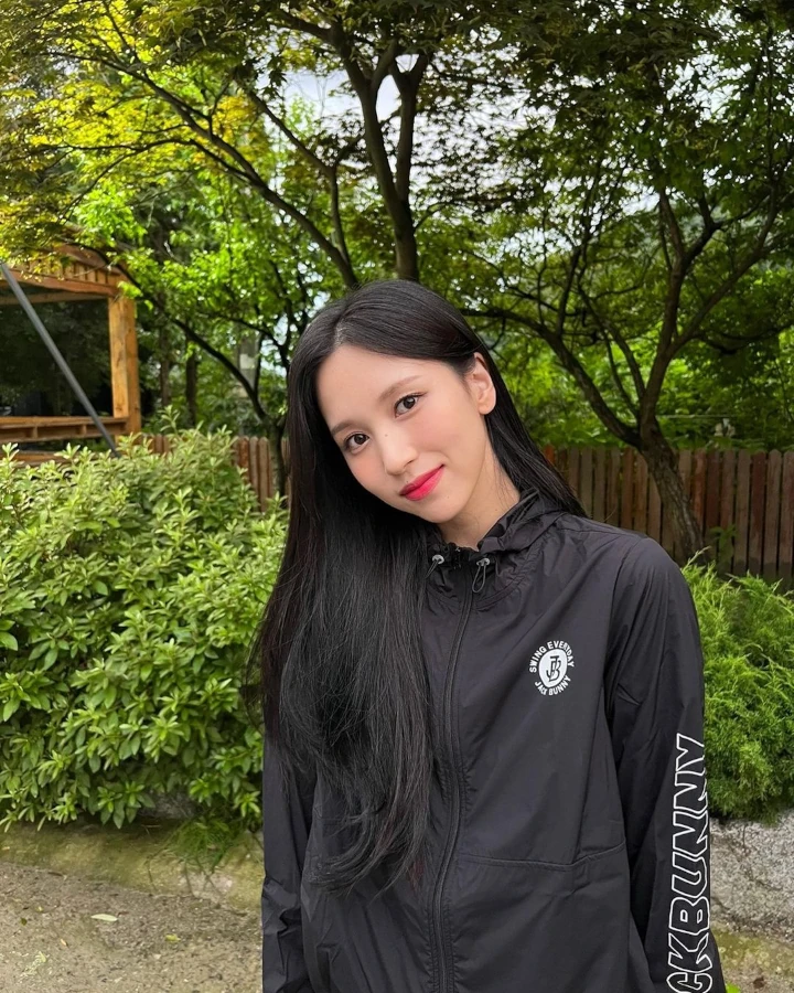 Mina TWICE