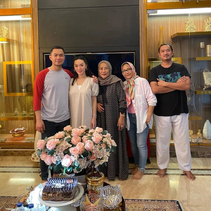 Zaskia Gotik 