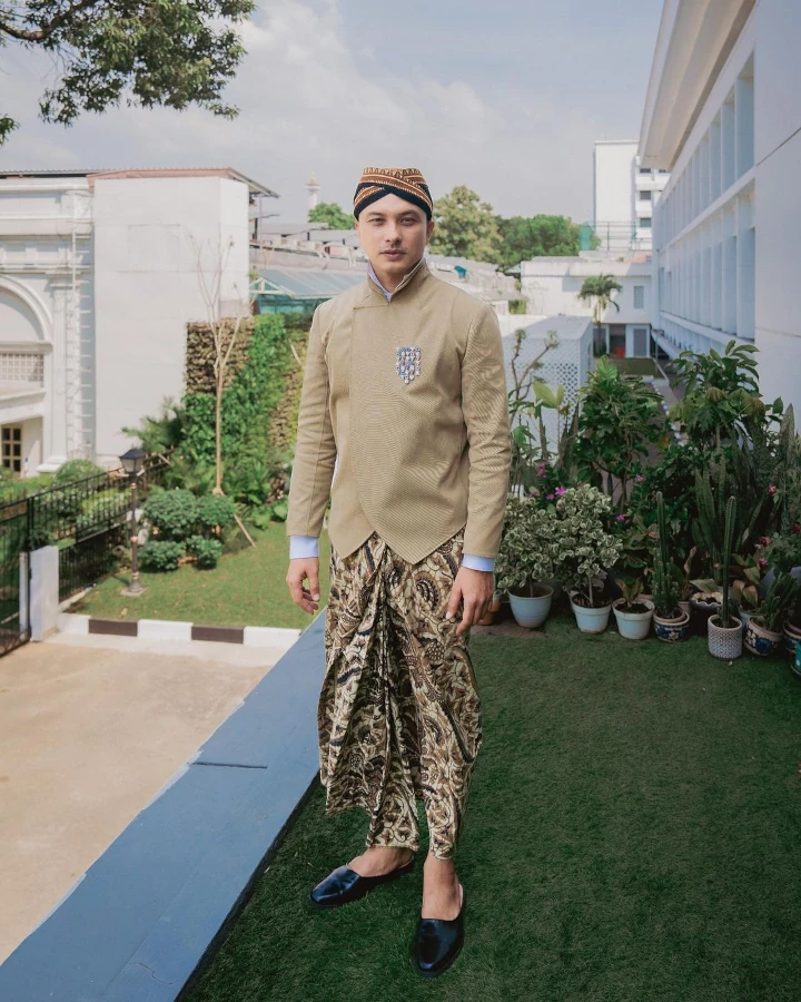 Nicholas Saputra