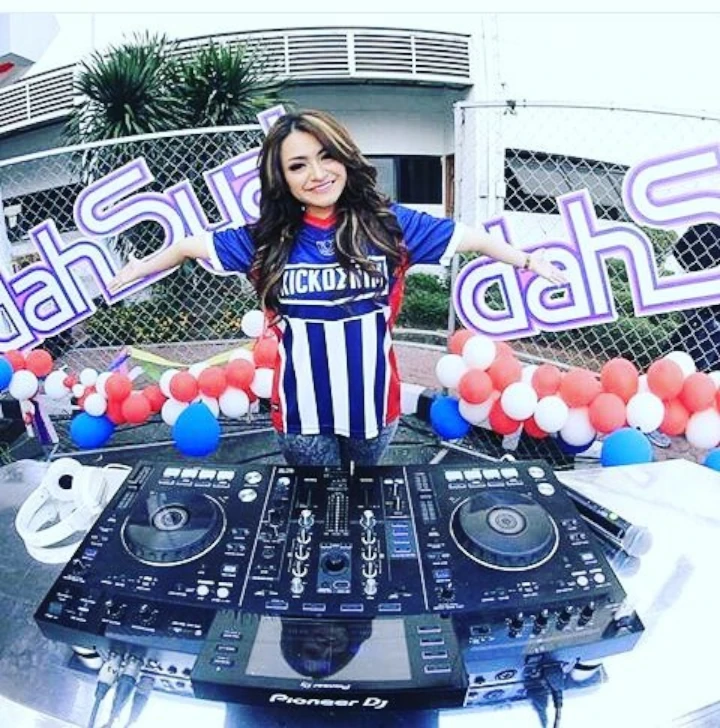 Salah Satu DJ Hits