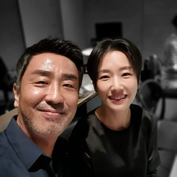 Kisah Cinta Ryu Seung Ryong Ayah Go Yoon Jung di \'Moving\' Buat Penonton Capek