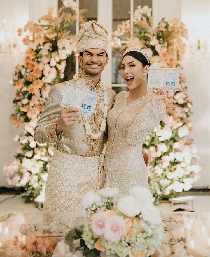 Tyas Mirasih dan Tengku Tezi Menikah