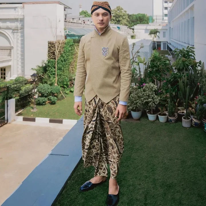 Nicholas Saputra