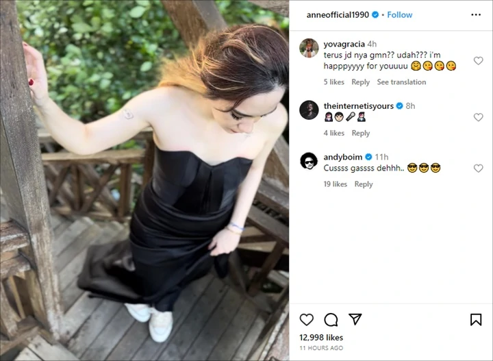 Diisukan Punya Pacar Brondong, Putri Anne Tampil Seksi dengan Dress Kemben