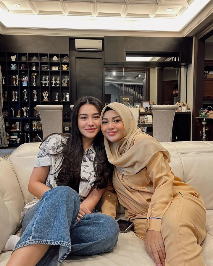 Selalu Terhubung dengan Hati