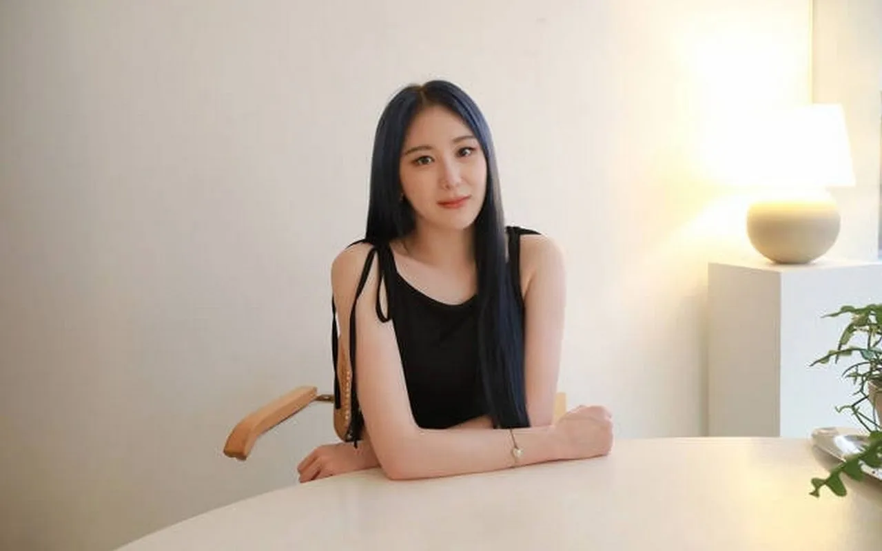 Lee Chaeyeon Kenang Masa-Masa Promosi Bareng IZ*ONE & Berharap Bisa Reuni