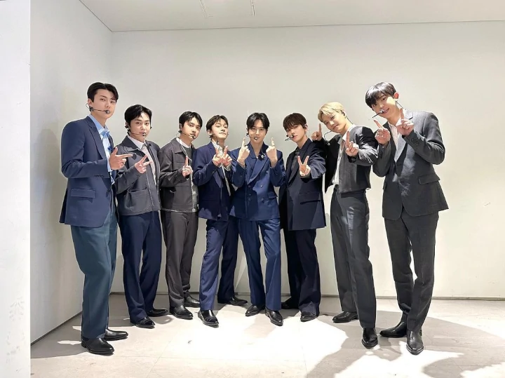 EXO