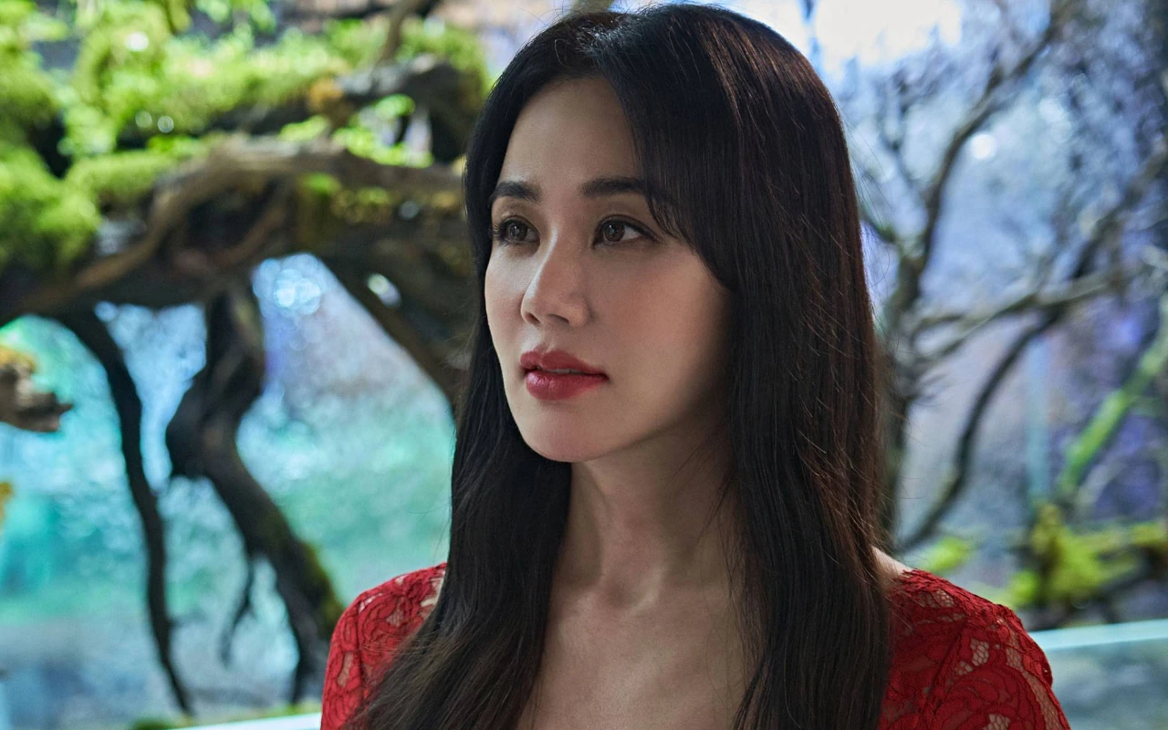 Uhm Jung Hwa Muntah di Premier Film 'Miss Fortune'