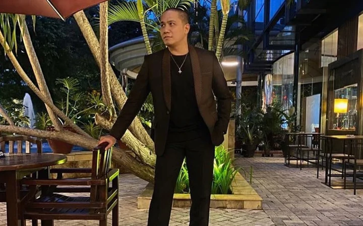 Boy William Mendadak Ketar-Ketir, Vincent Rompies Jalani Pemotretan Ala Anak Muda - Topik Pagi