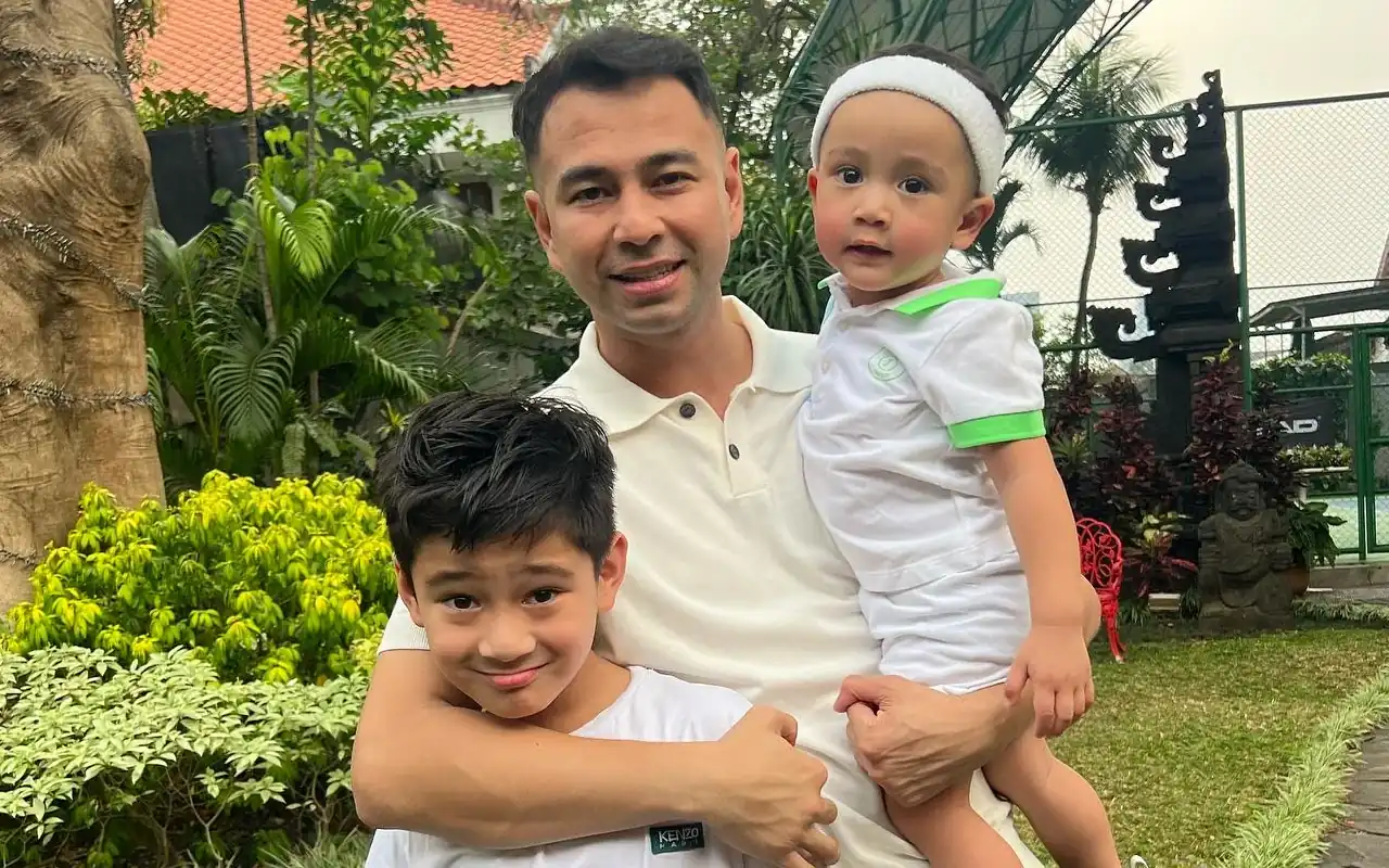 Ibu Nagita Slavina Santai Tumpuk Tas Mahal, Raffi Ahmad Diminta Pilih Anak Favoritnya - Topik Pagi