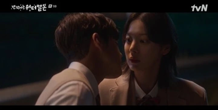 \'Twinkling Watermelon\' Episode 9 Recap: Ryeoun Cium Seol In A?