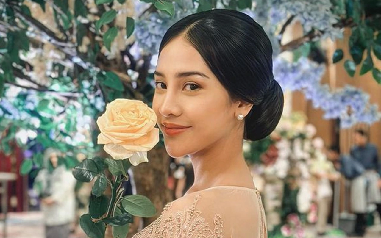 Anya Geraldine Pamer Kostum Halloween, Konten Cinta Laura Dikomentari Tretan Muslim - Topik Pagi