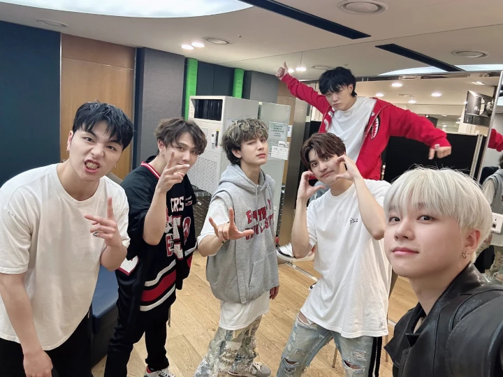iKON