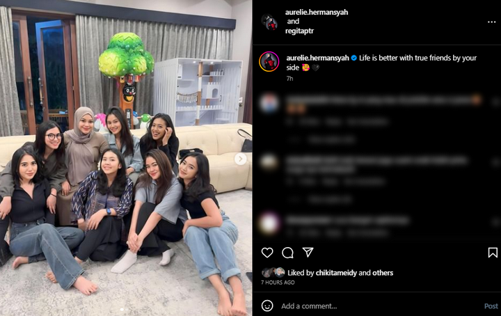 Aurel Hermansyah Kumpul Bareng Bestie